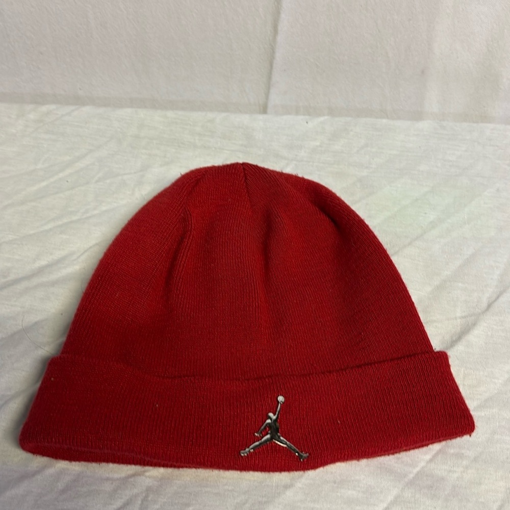 Jordan Youth Red Silver Metallic Jumpman Beanie Size Youth